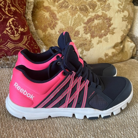 Reebok | Shoes | Reebok Memory Tech 